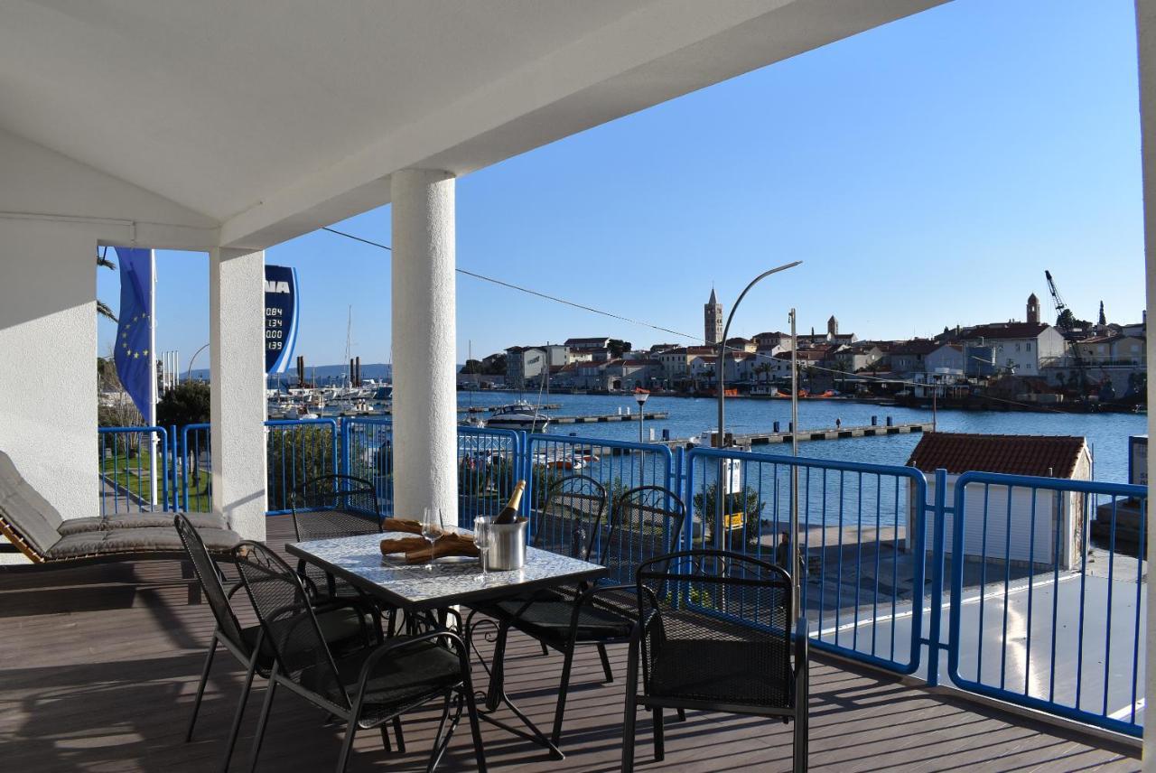 Apartment Aci Marina Rab Banjol Exteriör bild