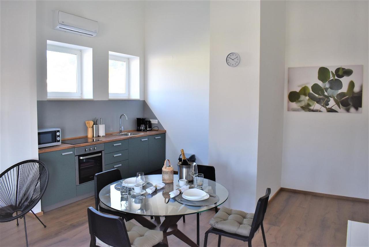 Apartment Aci Marina Rab Banjol Exteriör bild
