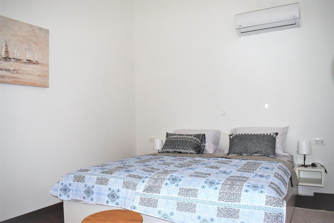 Apartment Aci Marina Rab Banjol Exteriör bild