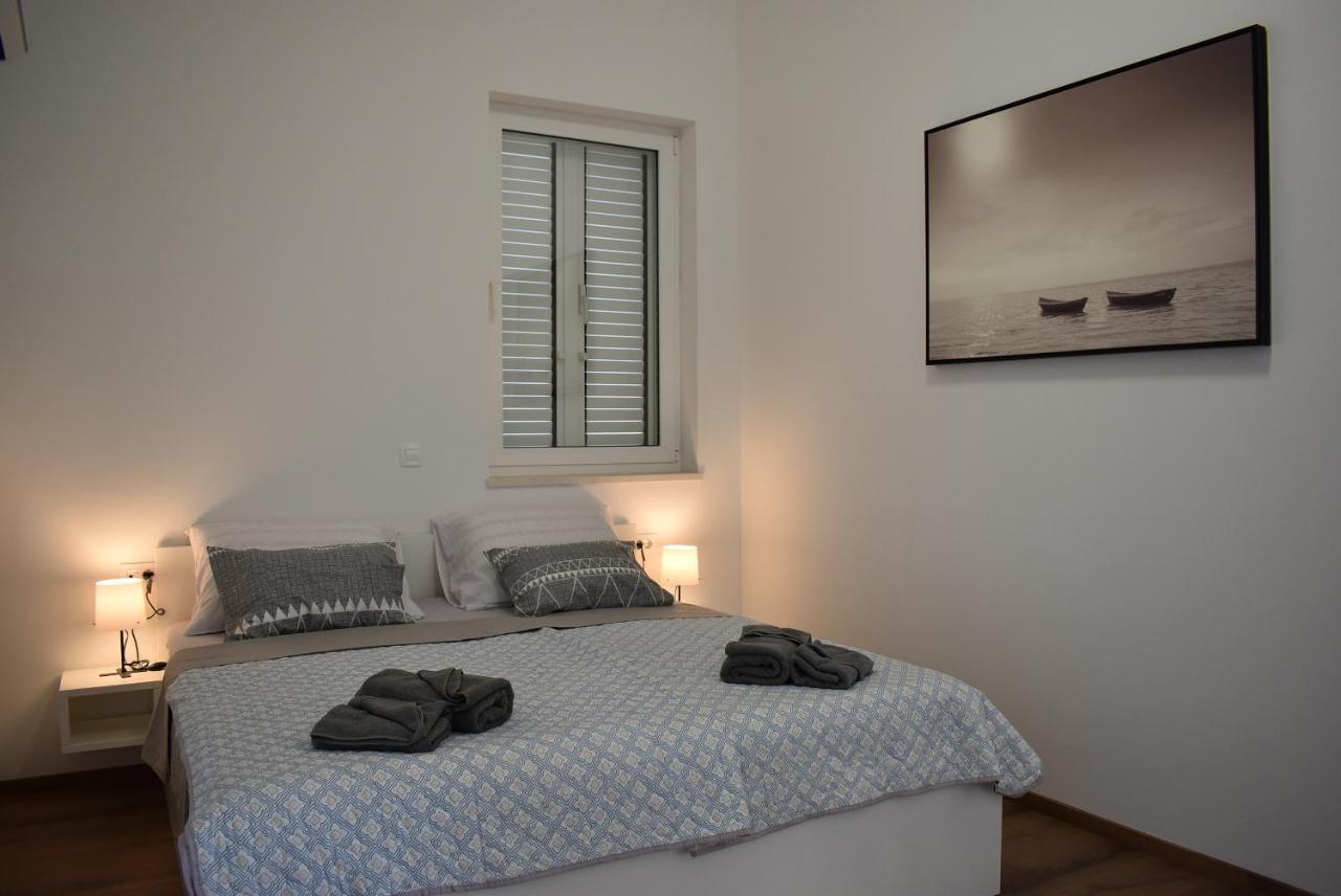 Apartment Aci Marina Rab Banjol Exteriör bild